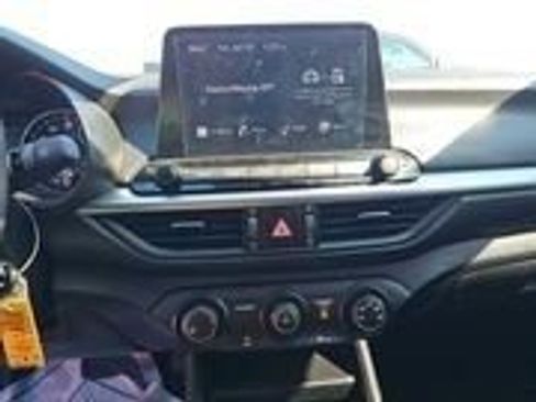 Used 2023 Kia Forte LXS image 17