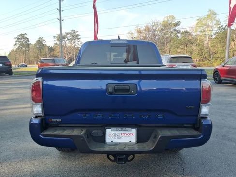 Used 2023 Toyota Tacoma TRD Sport w/ Technology Package image 2