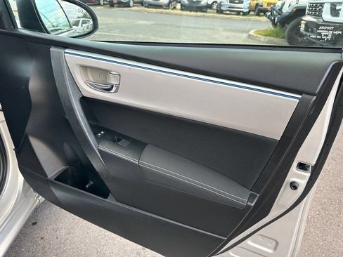 Used 2016 Toyota Corolla LE image 15