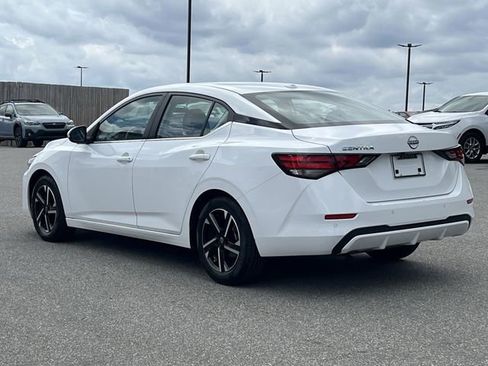 Used 2025 Nissan Sentra SV FWD image 11