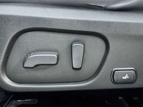 Used 2014 Subaru Forester 2.5i Touring AWD/4WD image 19