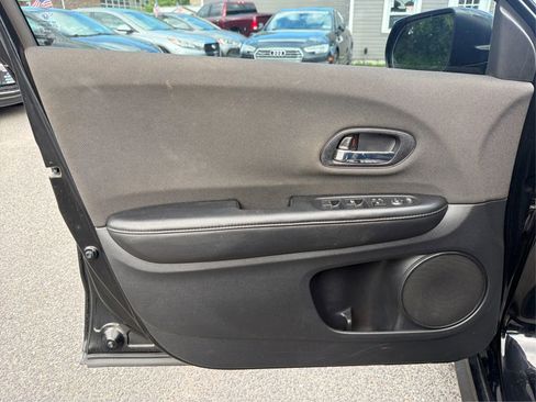 Used 2019 Honda HR-V Sport image 21