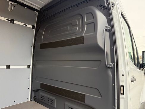 New 2026 Mercedes-Benz Sprinter 2500 image 15