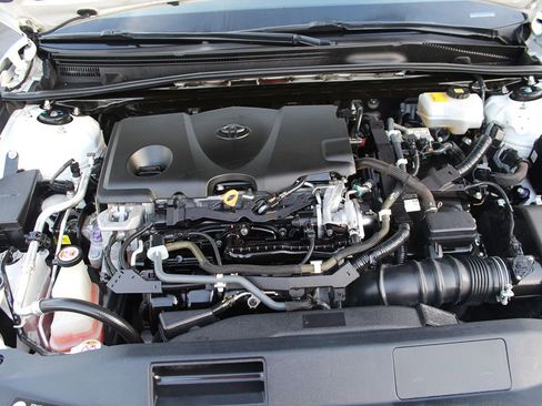Used 2018 Toyota Camry SE w/ Audio Package FWD image 36