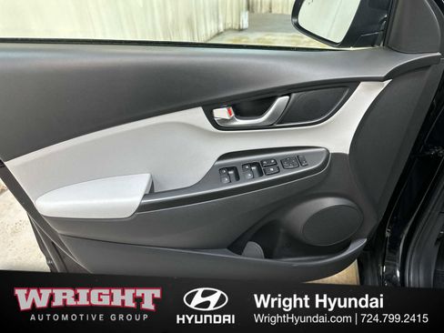 Certified 2023 Hyundai Kona SEL w/ Convenience Package AWD/4WD image 9