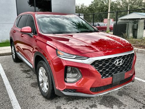 Used 2019 Hyundai Santa Fe SE AWD/4WD image 11