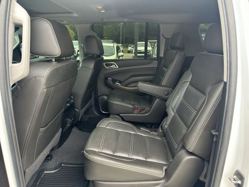 Used 2019 GMC Yukon XL Denali AWD/4WD image 11