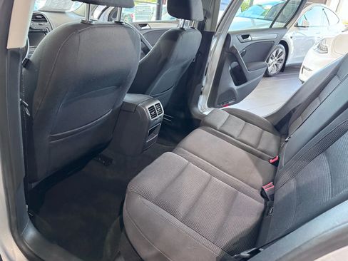 Used 2012 Volkswagen Golf TDI image 16