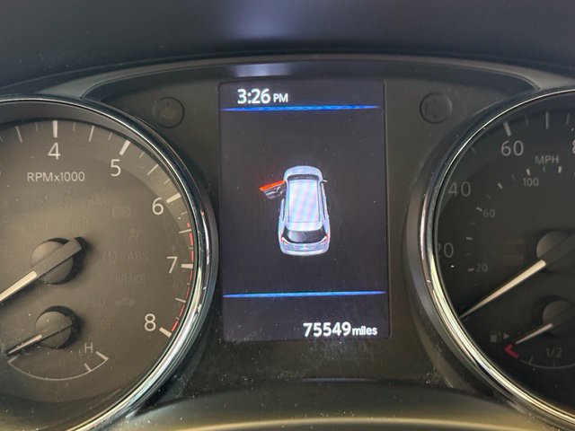Used 2018 Nissan Rogue SV w/ Sun & Sound Touring Package AWD/4WD image 12