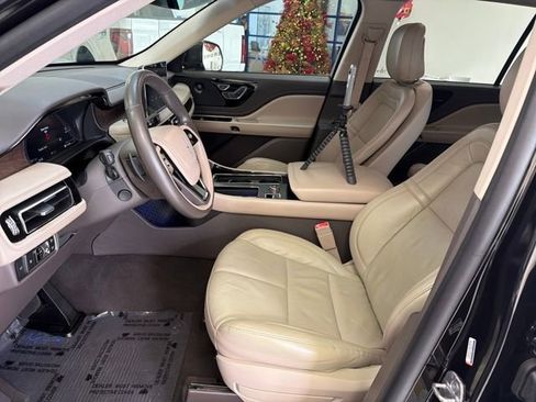 Used 2020 Lincoln Aviator Reserve w/ Elements Package Plus image 10