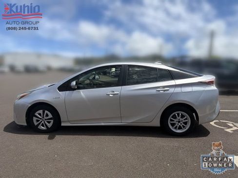 Used 2018 Toyota Prius Two FWD image 25