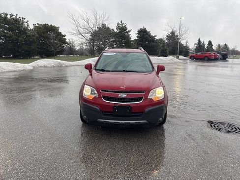 Used 2013 Chevrolet Captiva Sport LS image 2
