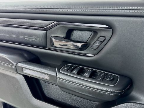 Used 2023 RAM 1500 Limited w/ Body-Colour Bumper Group AWD/4WD image 16