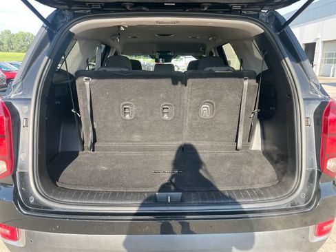 Used 2022 Hyundai Palisade SE FWD image 32