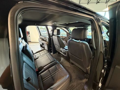 Used 2024 Chevrolet Silverado 3500 High Country w/ Technology Package AWD/4WD image 22