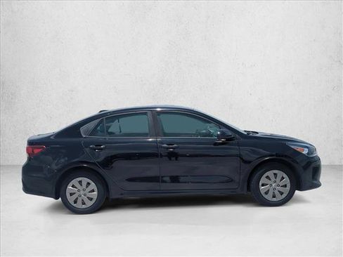 Used 2019 Kia Rio S FWD image 4