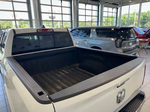 Used 2022 RAM 1500 Laramie AWD/4WD image 36