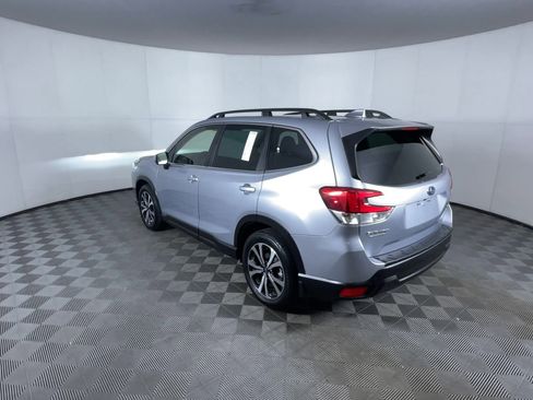 Used 2022 Subaru Forester Limited image 7