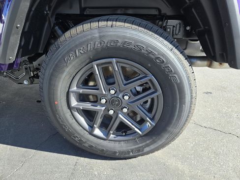 New 2026 Jeep Gladiator Sport image 37