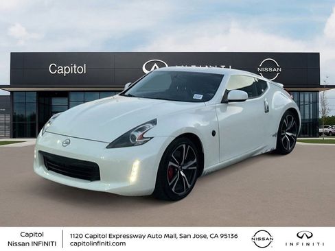 Used 2020 Nissan 370Z Touring Sport image 1