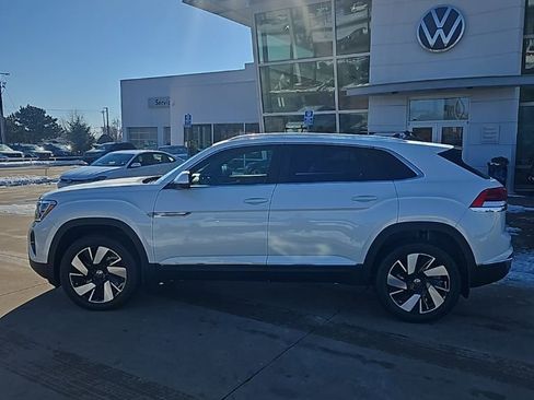 New 2026 Volkswagen Atlas Cross Sport SEL image 8