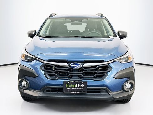 Used 2024 Subaru Crosstrek 2.0i Premium image 2