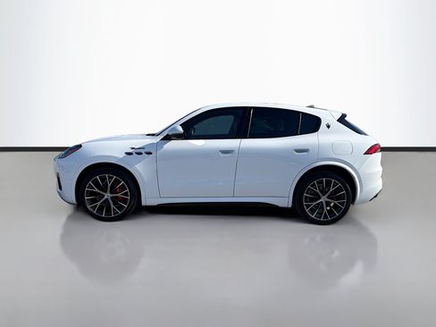 Used 2023 Maserati Grecale Modena AWD/4WD image 2