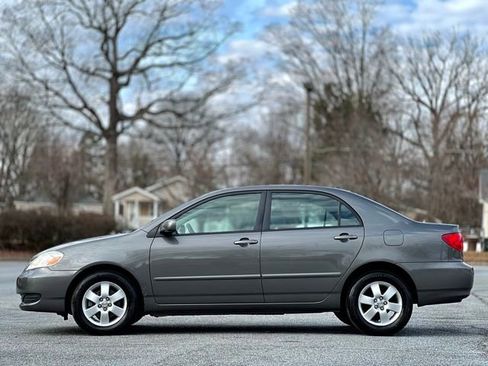 Used 2005 Toyota Corolla LE image 8