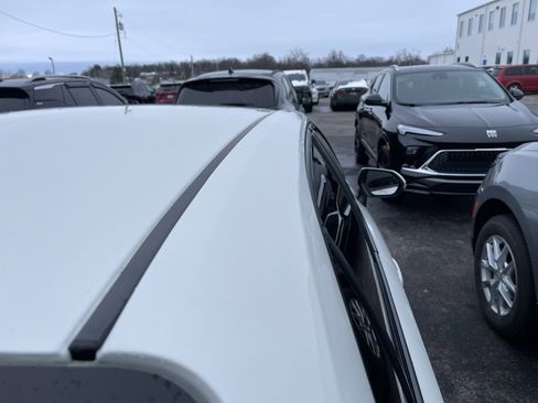 Used 2020 Toyota Corolla LE image 35