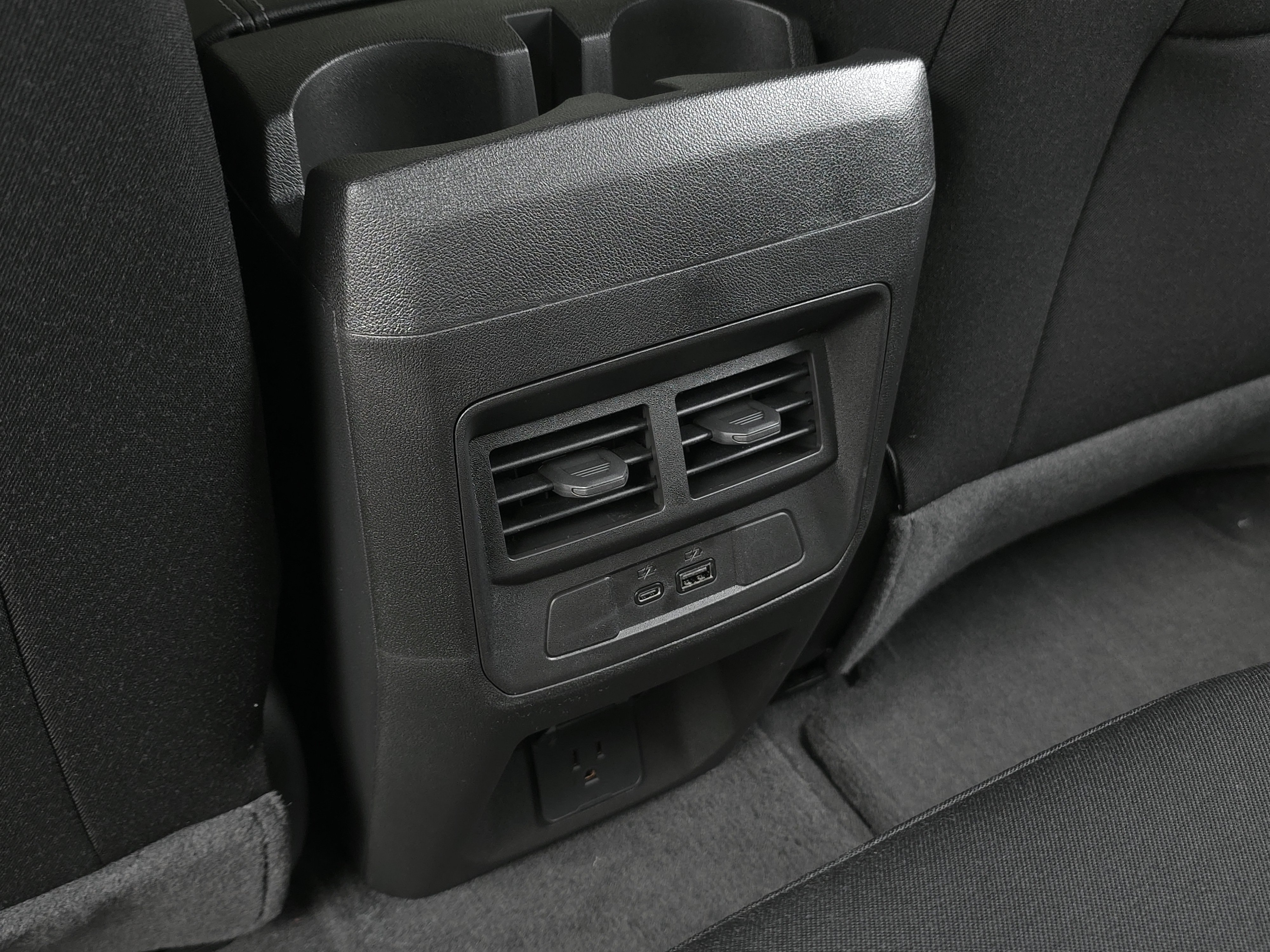 New 2026 GMC Canyon Elevation w/ Convenience Package RWD image 25
