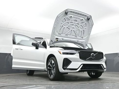 New 2026 Volvo XC60 B5 Ultra w/ Protection Package Premier AWD/4WD image 54