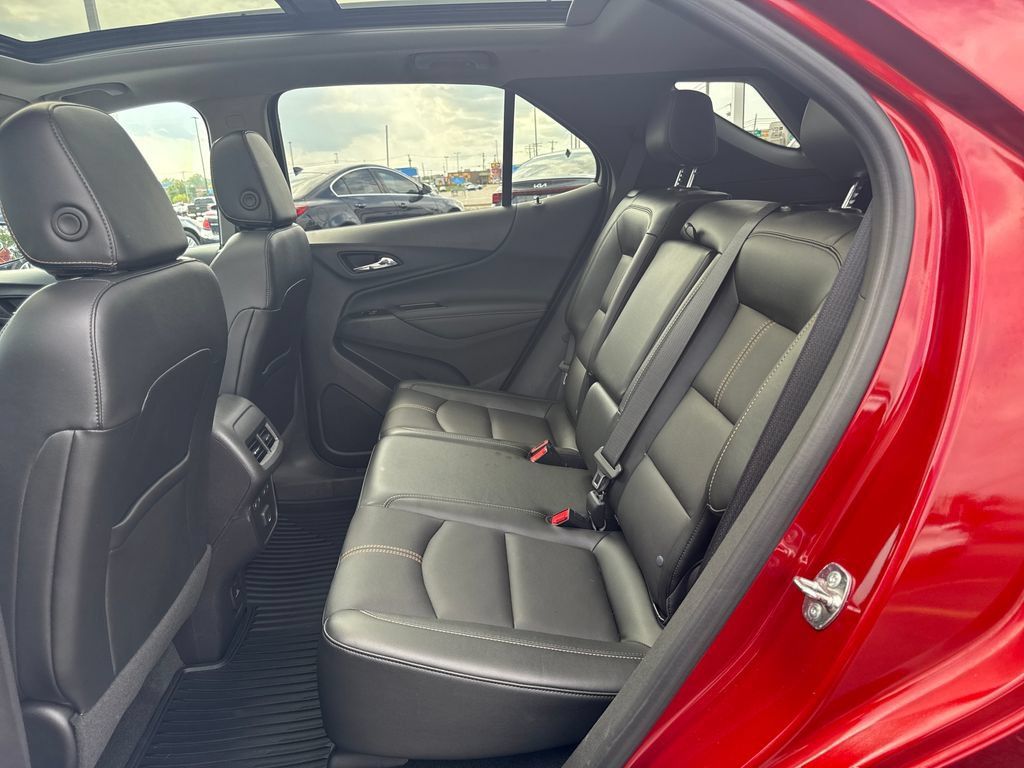 Certified 2024 Chevrolet Equinox Premier FWD image 9