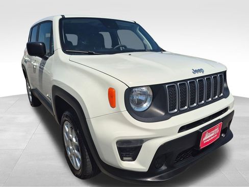 Used 2023 Jeep Renegade Latitude image 7