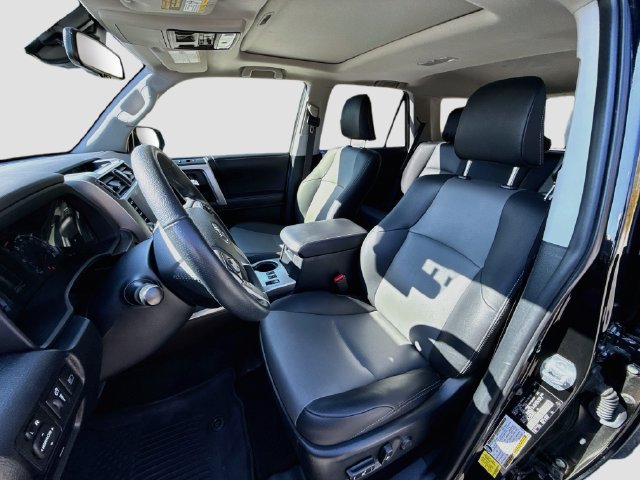Used 2021 Toyota 4Runner SR5 Premium w/ Moonroof Package AWD/4WD image 11