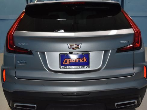 Used 2024 Cadillac XT4 Premium Luxury image 30