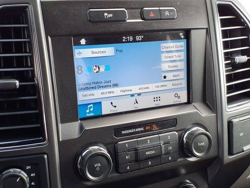 Used 2019 Ford F150 XLT w/ Equipment Group 302A Luxury AWD/4WD image 22