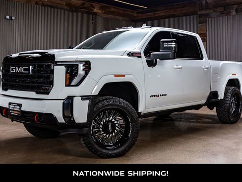 Used 2024 GMC Sierra 2500 AT4 image 4