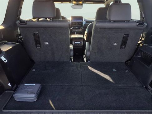 Used 2023 Lexus GX 460 Premium image 33