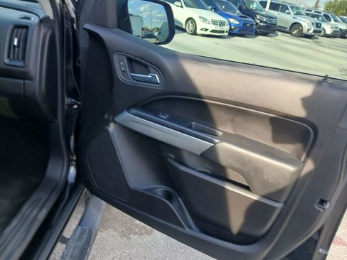 Used 2018 Chevrolet Colorado LT image 16