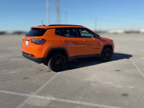 New 2026 Jeep Compass Latitude image 12