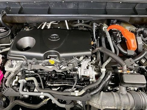 Used 2021 Toyota Highlander Platinum image 9