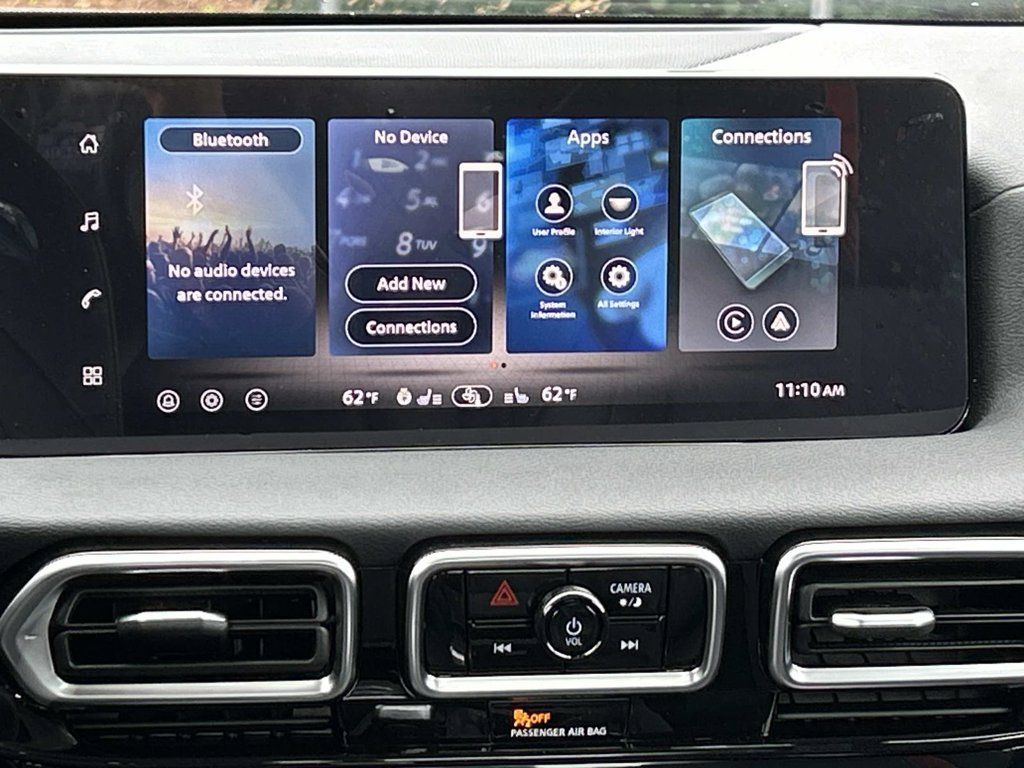 New 2026 Nissan Sentra SR w/ SR Premium Package FWD image 24
