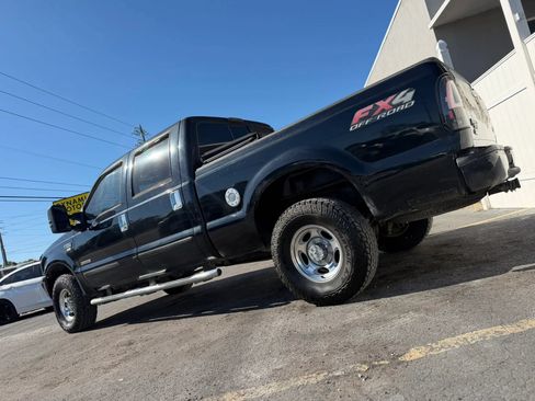 Used 2003 Ford F250 King Ranch AWD/4WD image 3