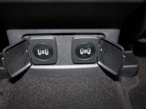 New 2026 Lincoln Corsair Premiere image 34