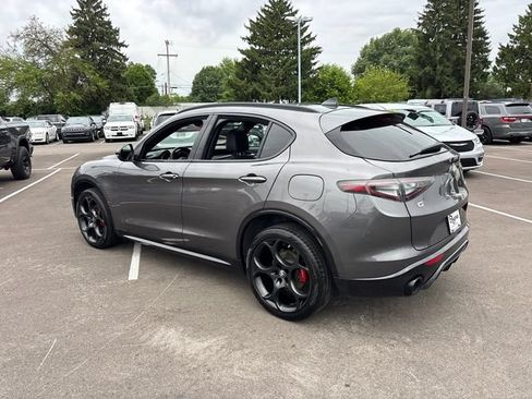 Used 2024 Alfa Romeo Stelvio Veloce AWD/4WD image 4