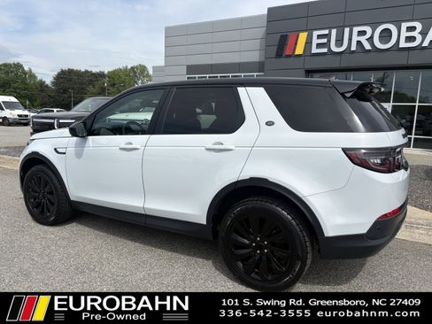Used 2020 Land Rover Discovery Sport SE image 27