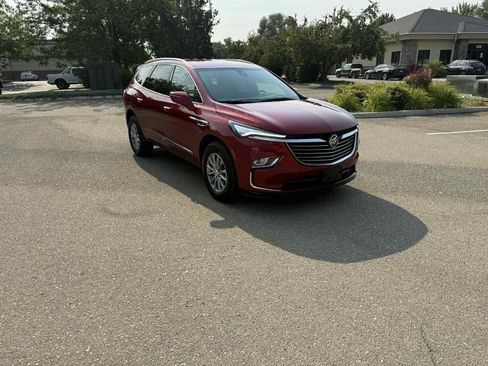 Used 2024 Buick Enclave Premium image 7