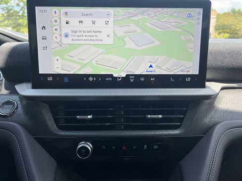 New 2026 Ford Explorer Platinum RWD image 4