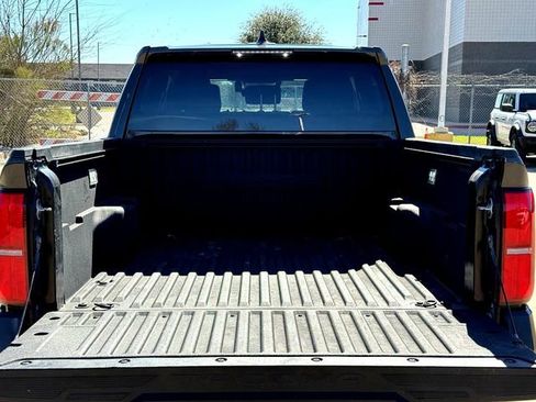 Used 2024 Toyota Tacoma TRD Off-Road image 7