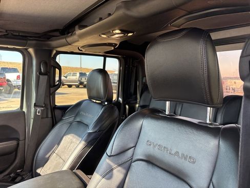 Used 2020 Jeep Gladiator Overland w/ Safety Group image 13